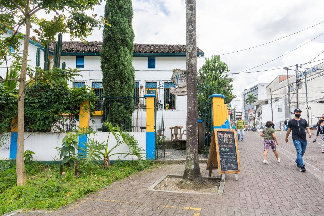 Zentrico Boutique Hotel Pereira Kültér fotó